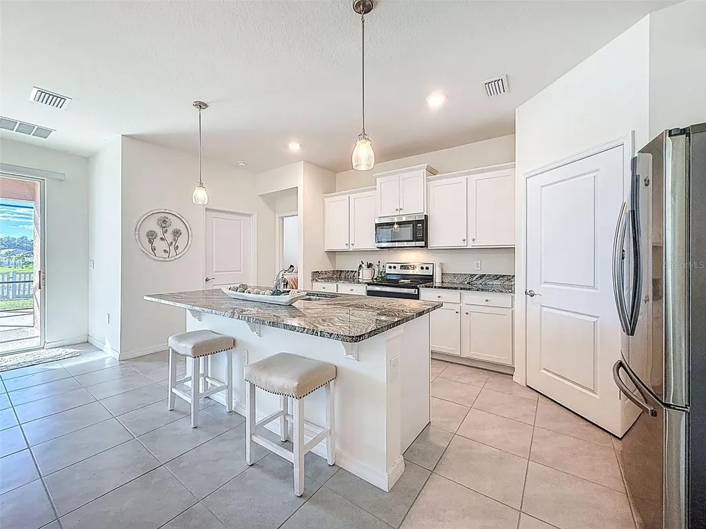 8349 Wheat Stone Drive Zephyrhills FL 33540