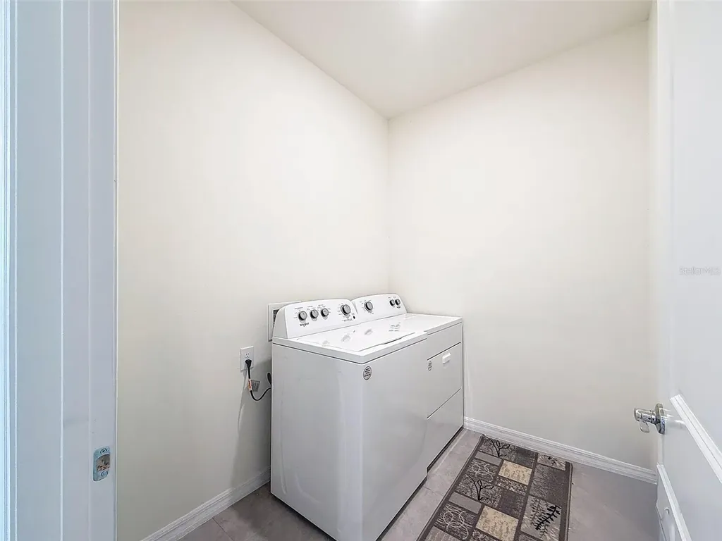 8349 Wheat Stone Drive Zephyrhills FL 33540