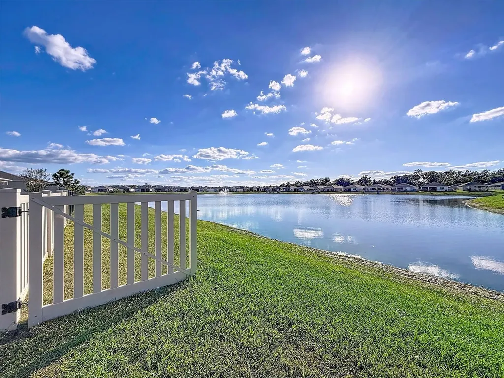 8349 Wheat Stone Drive Zephyrhills FL 33540