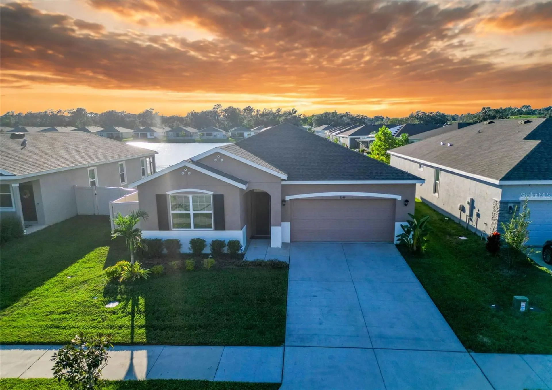 8349 Wheat Stone Drive Zephyrhills FL 33540