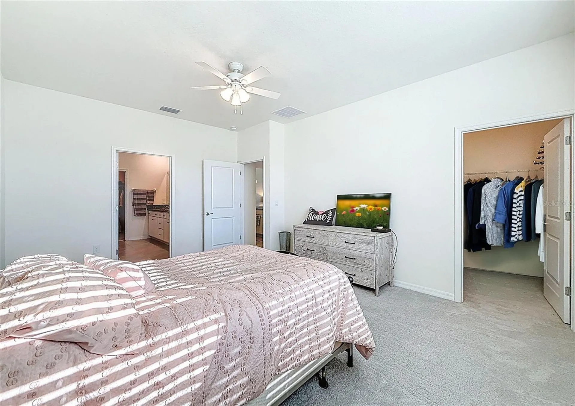 8349 Wheat Stone Drive Zephyrhills FL 33540
