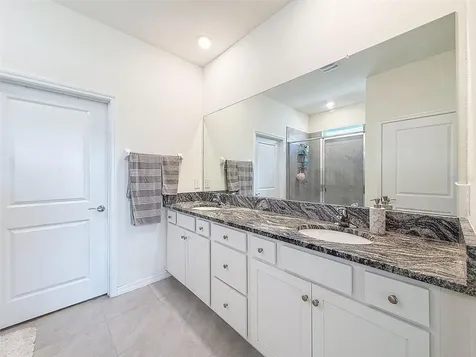 8349 Wheat Stone Drive Zephyrhills FL 33540