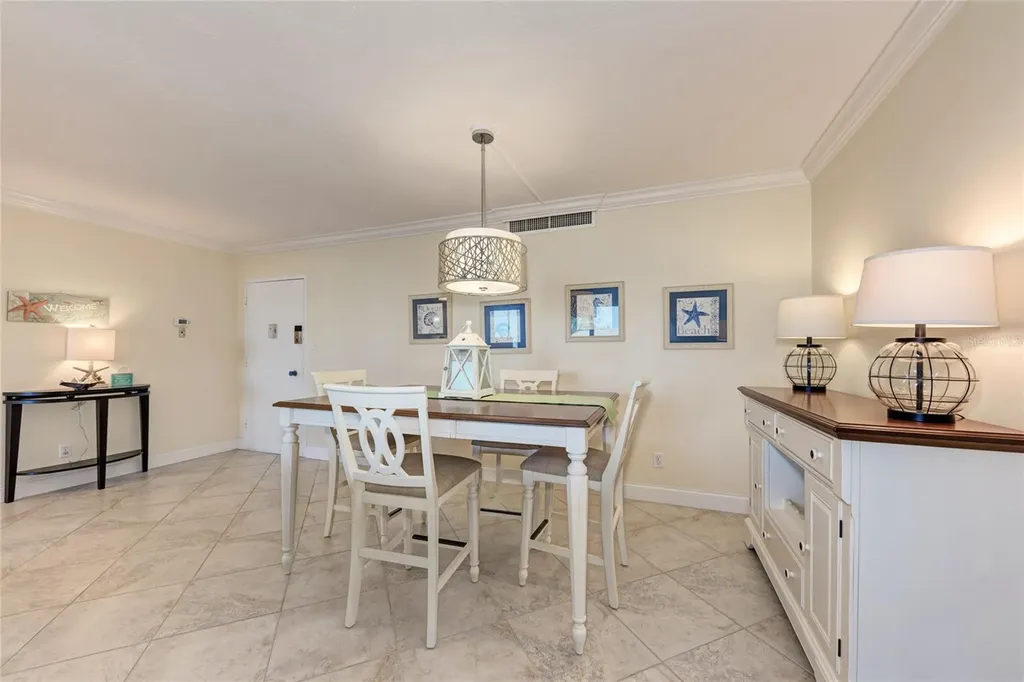 4822 Ocean Boulevard Sarasota FL 34242