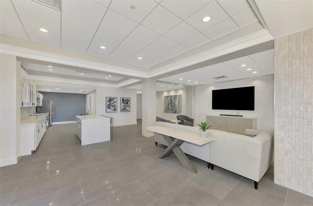 4822 Ocean Boulevard Sarasota FL 34242