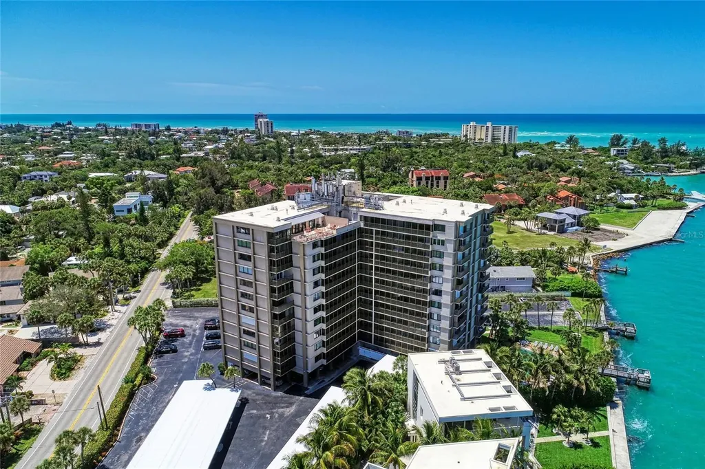 4822 Ocean Boulevard Sarasota FL 34242