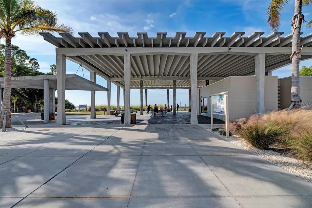 4822 Ocean Boulevard Sarasota FL 34242