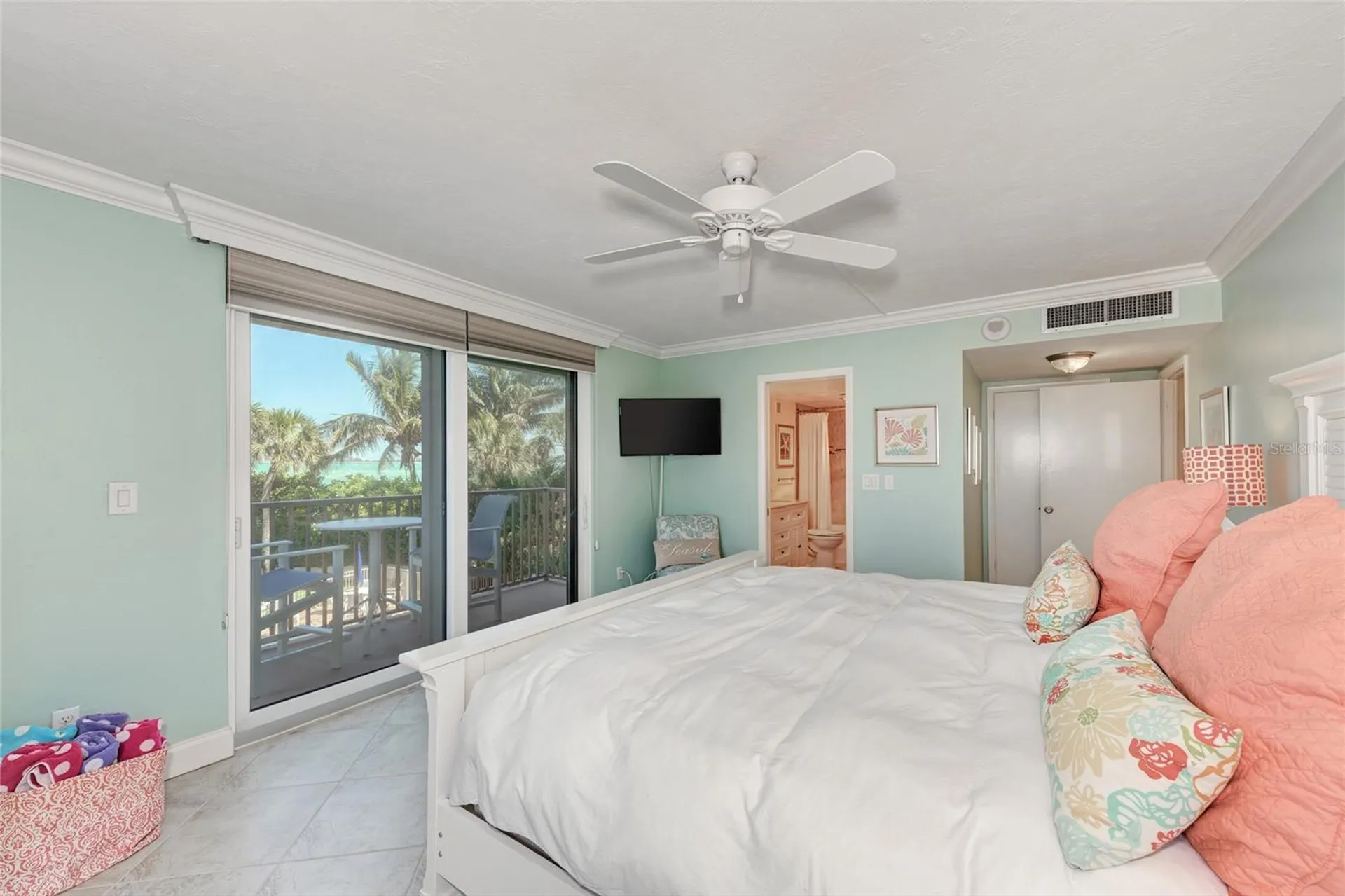 4822 Ocean Boulevard Sarasota FL 34242