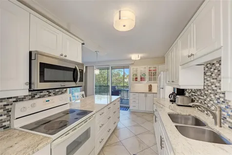 4822 Ocean Boulevard Sarasota FL 34242