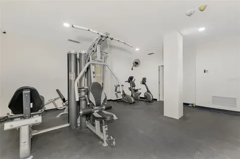 4822 Ocean Boulevard Sarasota FL 34242