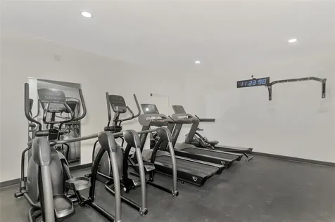 4822 Ocean Boulevard Sarasota FL 34242