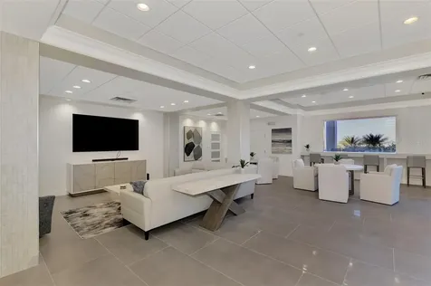 4822 Ocean Boulevard Sarasota FL 34242