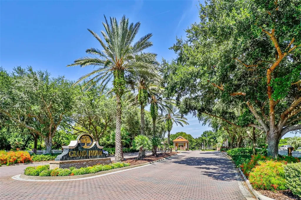 9 Creekside Drive Palm Coast FL 32137