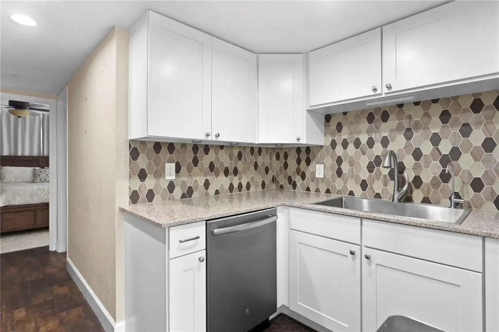 470 3rd Street S St Petersburg FL 33701