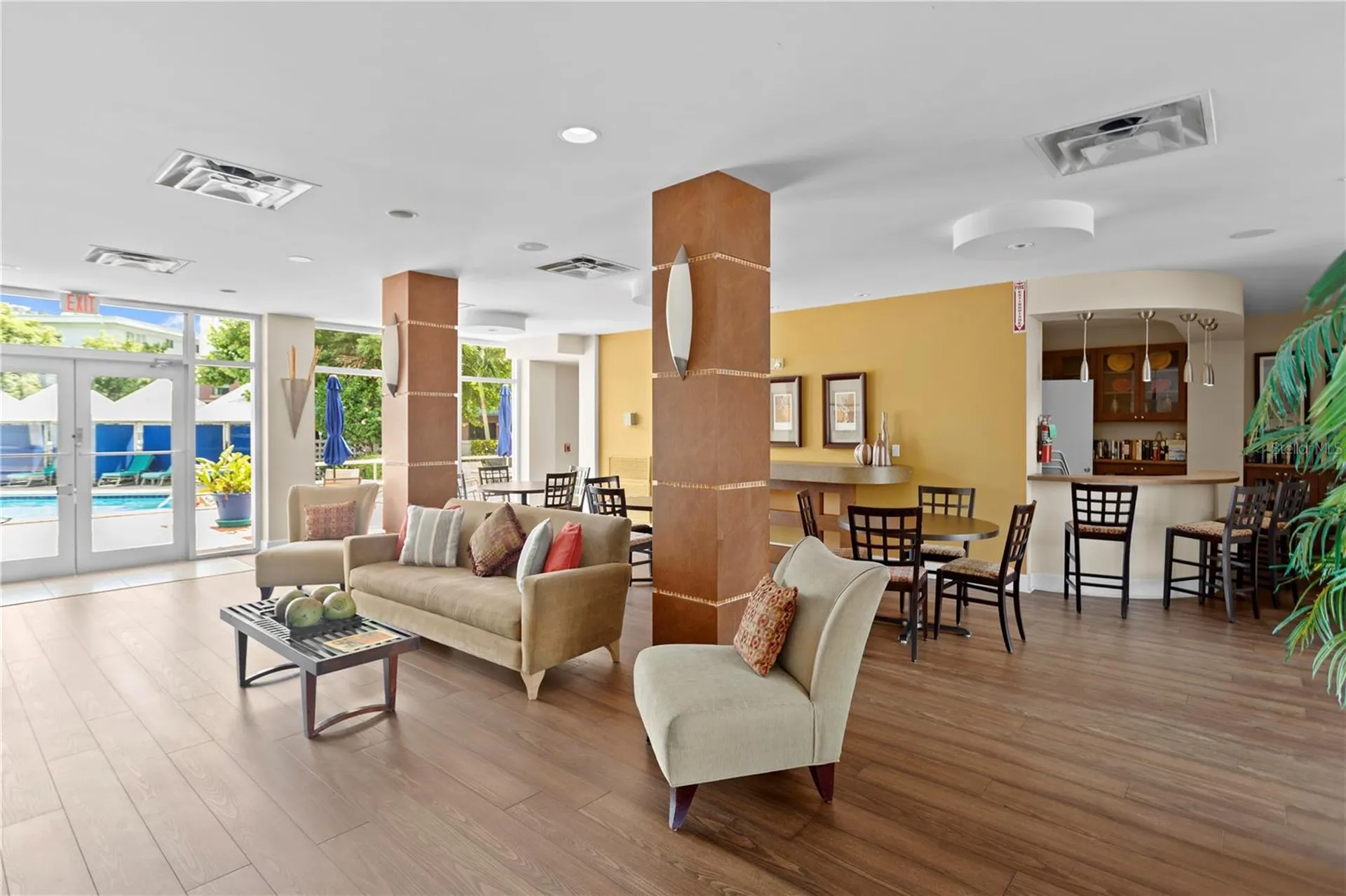 470 3rd Street S St Petersburg FL 33701