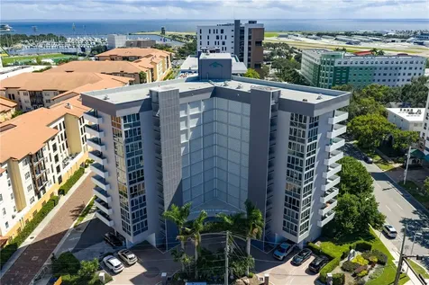 470 3rd Street S St Petersburg FL 33701