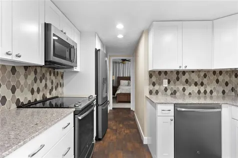 470 3rd Street S St Petersburg FL 33701