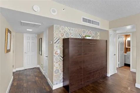 470 3rd Street S St Petersburg FL 33701