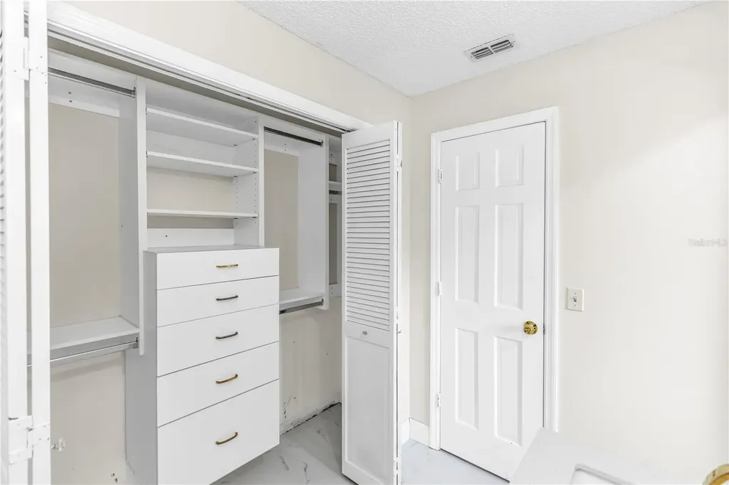 1961 Paragon Street Deltona FL 32738