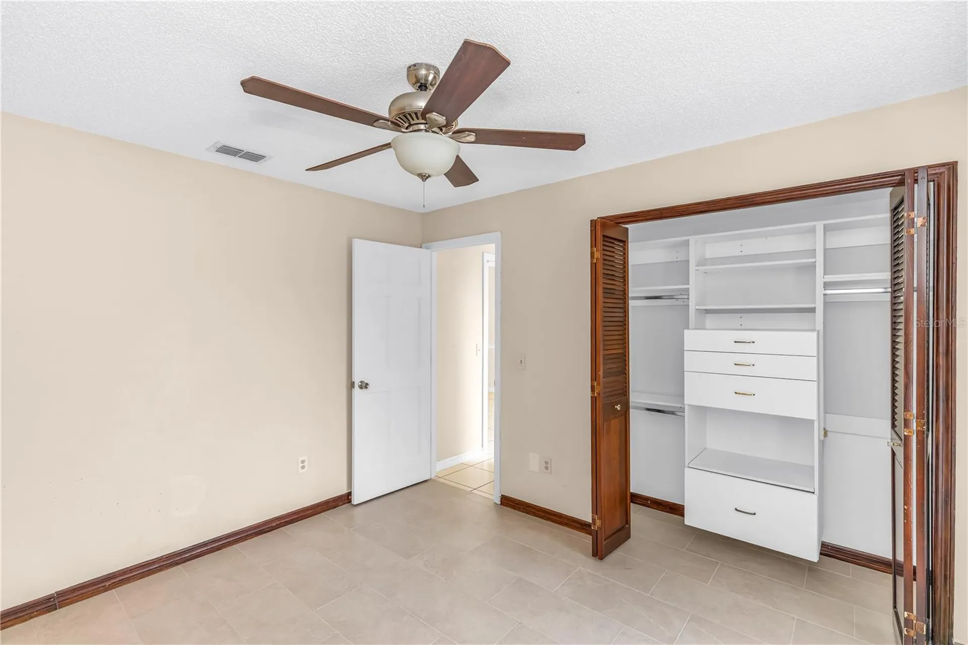1961 Paragon Street Deltona FL 32738