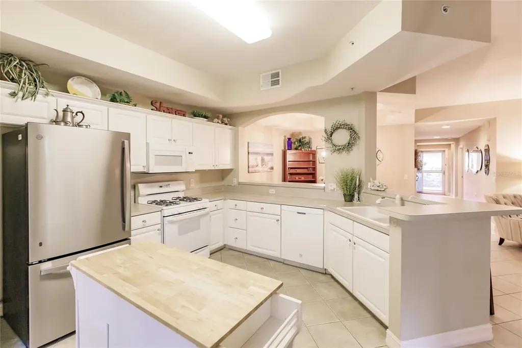 1878 Tarpon Bay Drive S Naples FL 34119