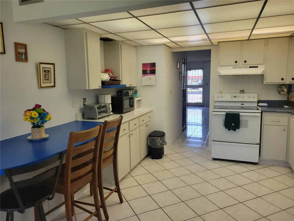 4915 Bay Street NE St Petersburg FL 33703
