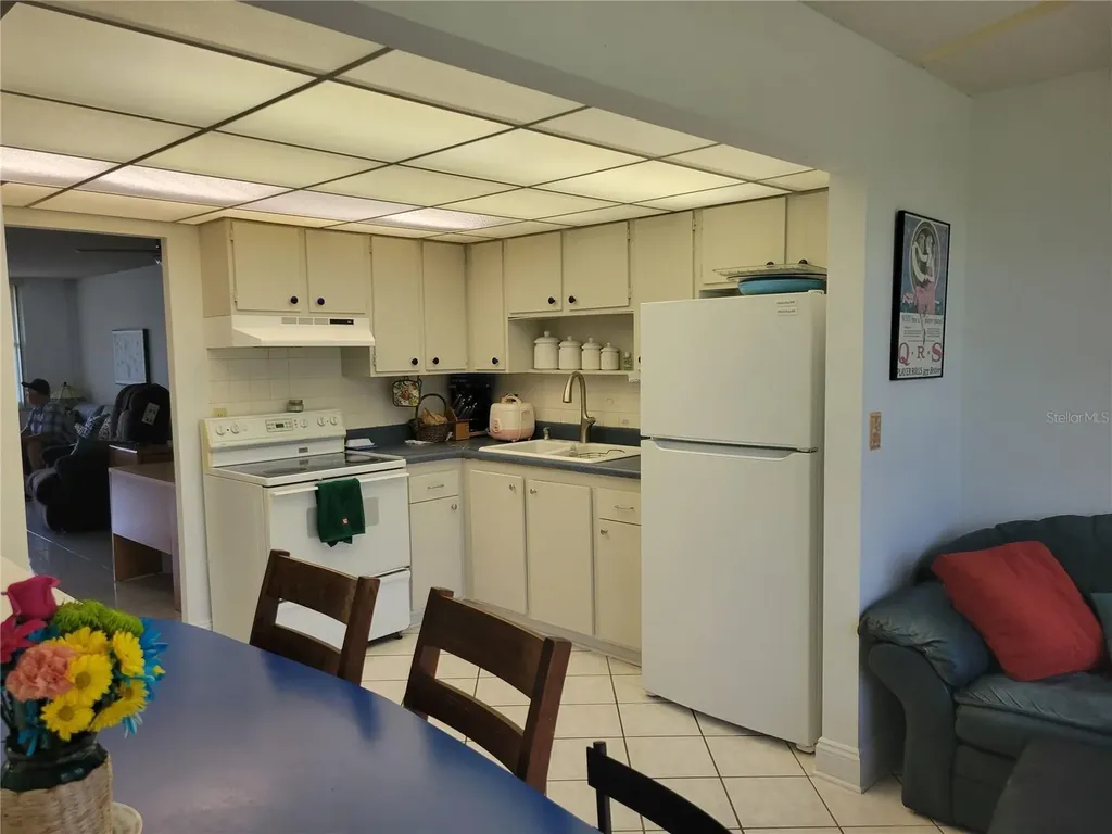 4915 Bay Street NE St Petersburg FL 33703