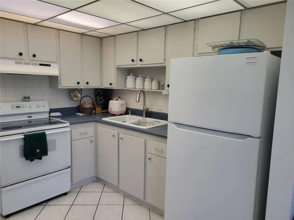 4915 Bay Street NE St Petersburg FL 33703