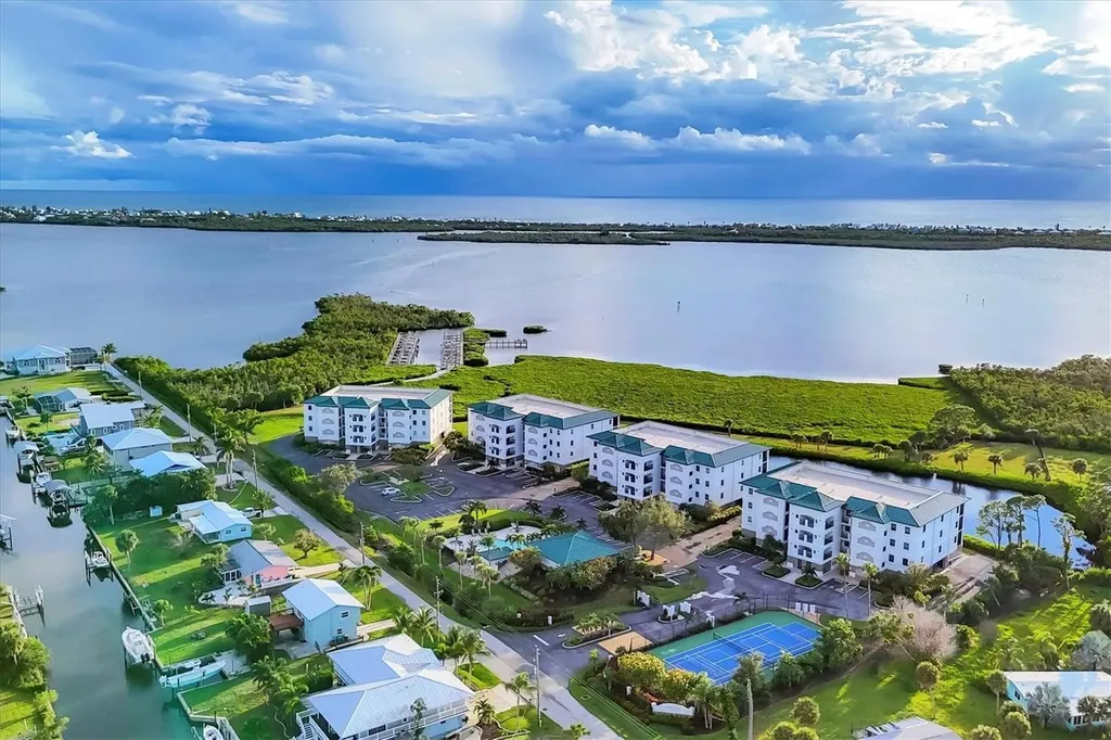 9203 Griggs Road Englewood FL 34224