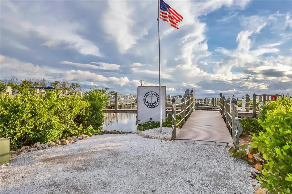 9203 Griggs Road Englewood FL 34224