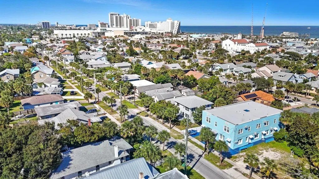 149 S Hollywood Avenue Daytona Beach FL 32118