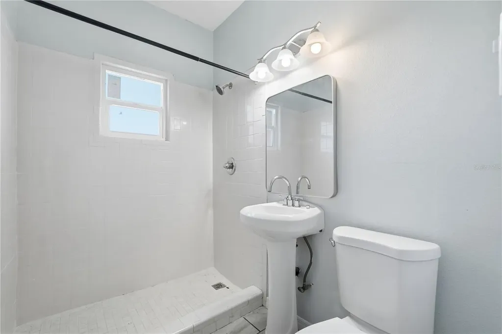 149 S Hollywood Avenue Daytona Beach FL 32118