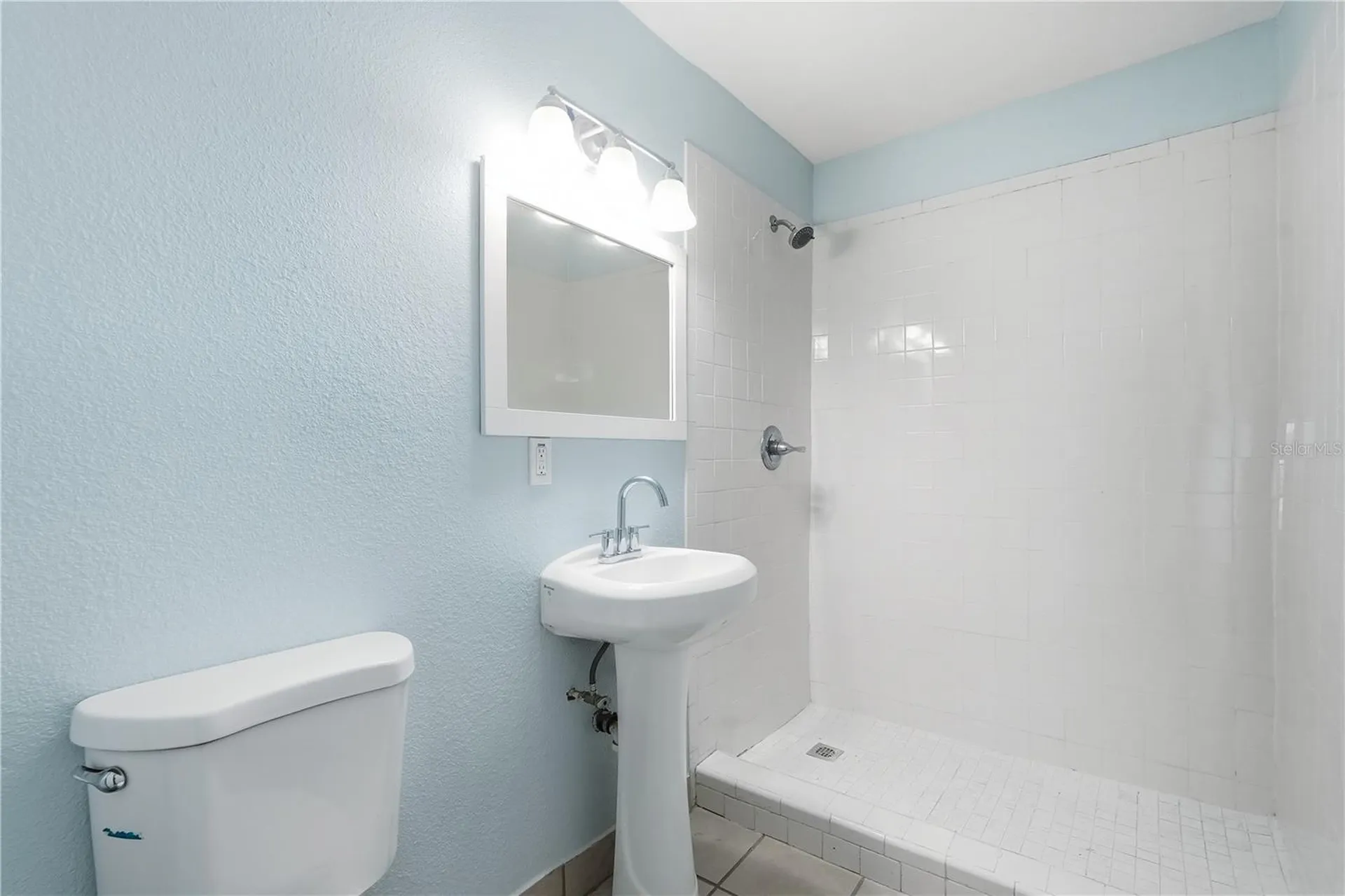 149 S Hollywood Avenue Daytona Beach FL 32118