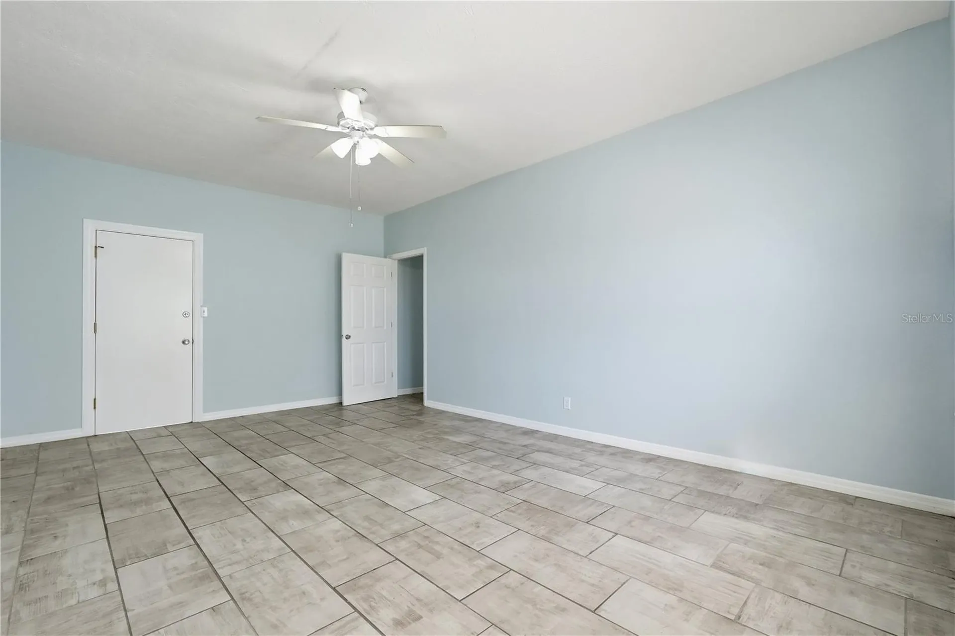 149 S Hollywood Avenue Daytona Beach FL 32118