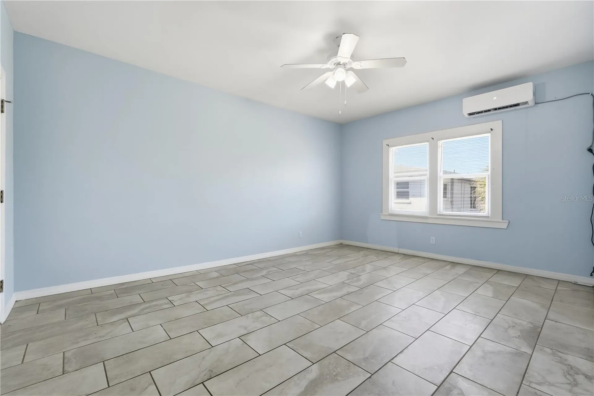 149 S Hollywood Avenue Daytona Beach FL 32118