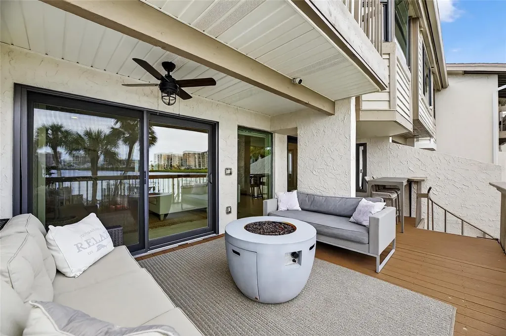 160 Marina Del Rey Court Clearwater Beach FL 33767