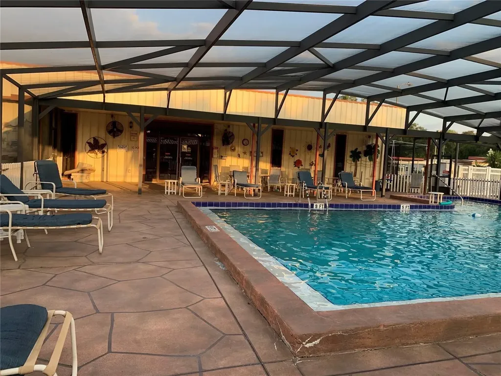 699 Cindi Avenue Leesburg FL 34788