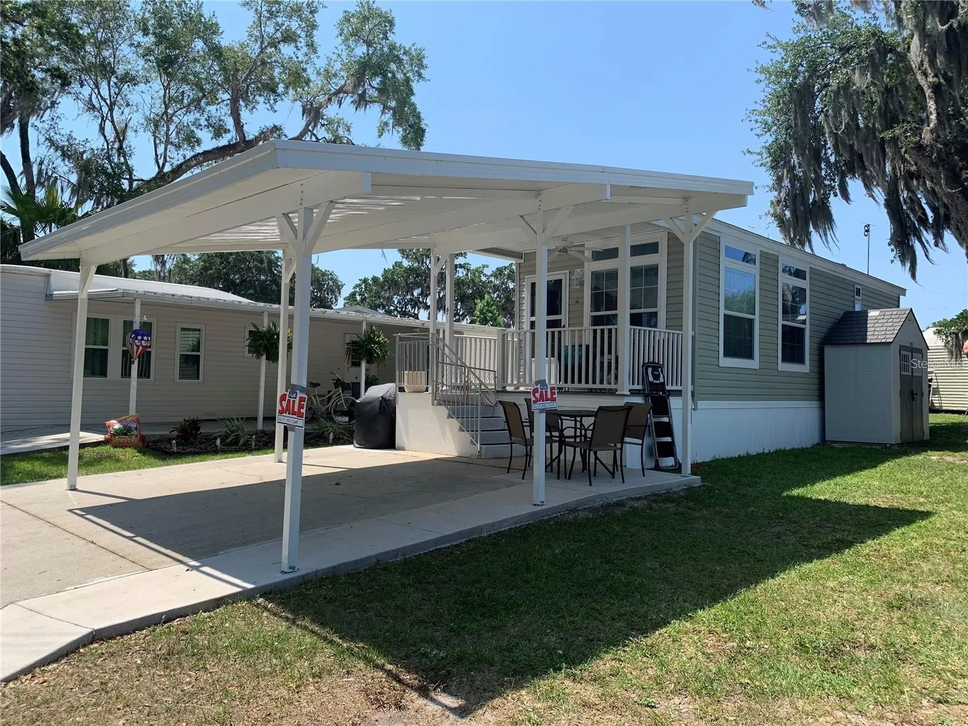 699 Cindi Avenue Leesburg FL 34788