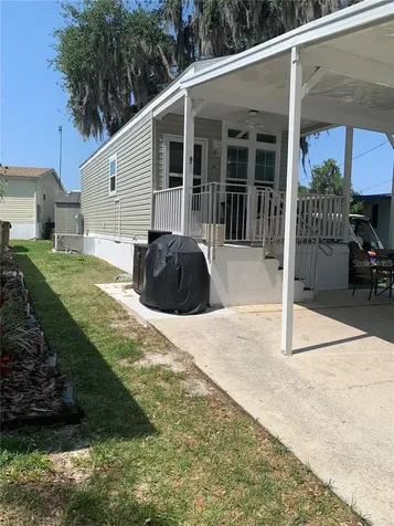 699 Cindi Avenue Leesburg FL 34788