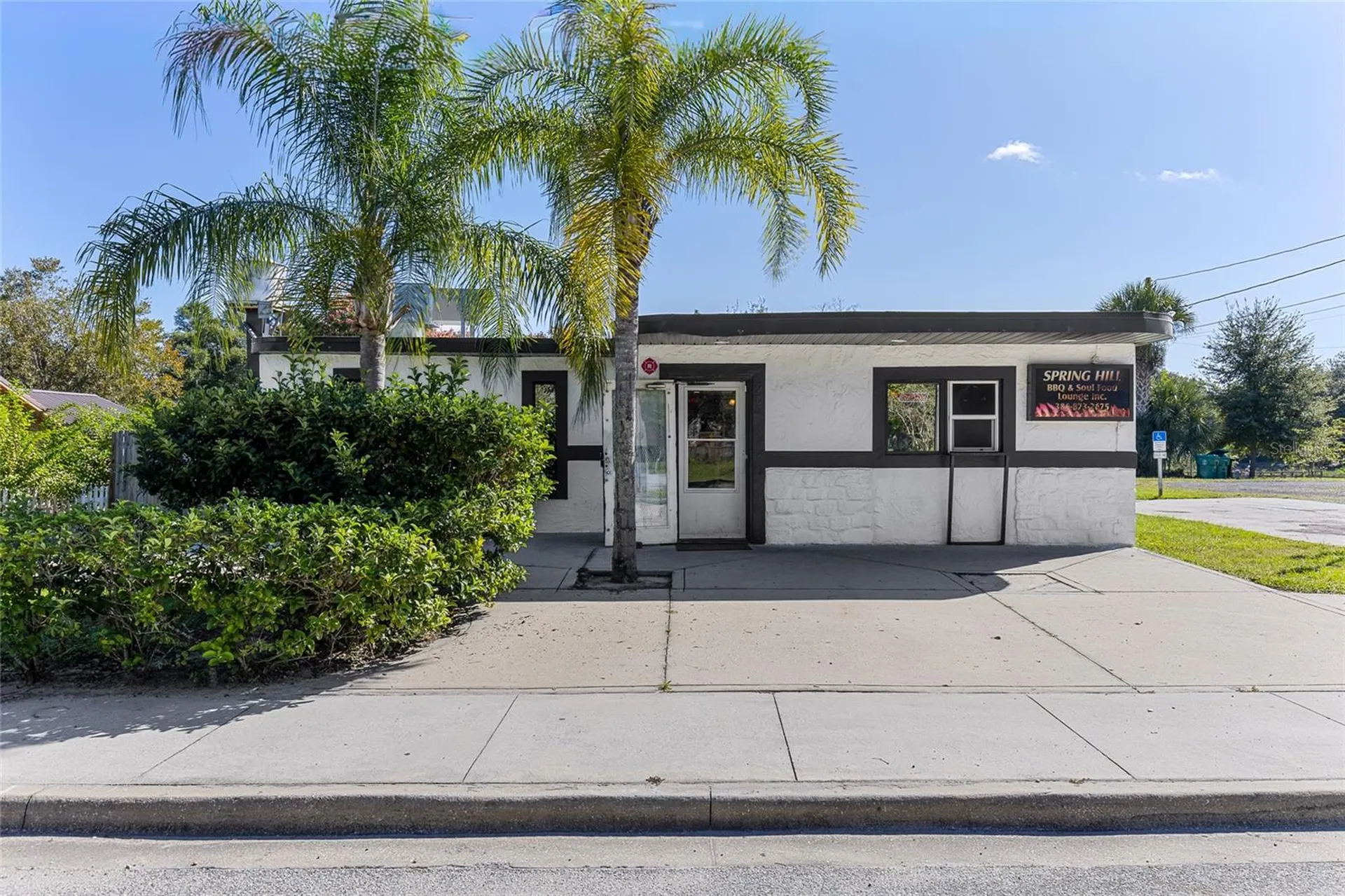 905 S Adelle Avenue Deland FL 32720