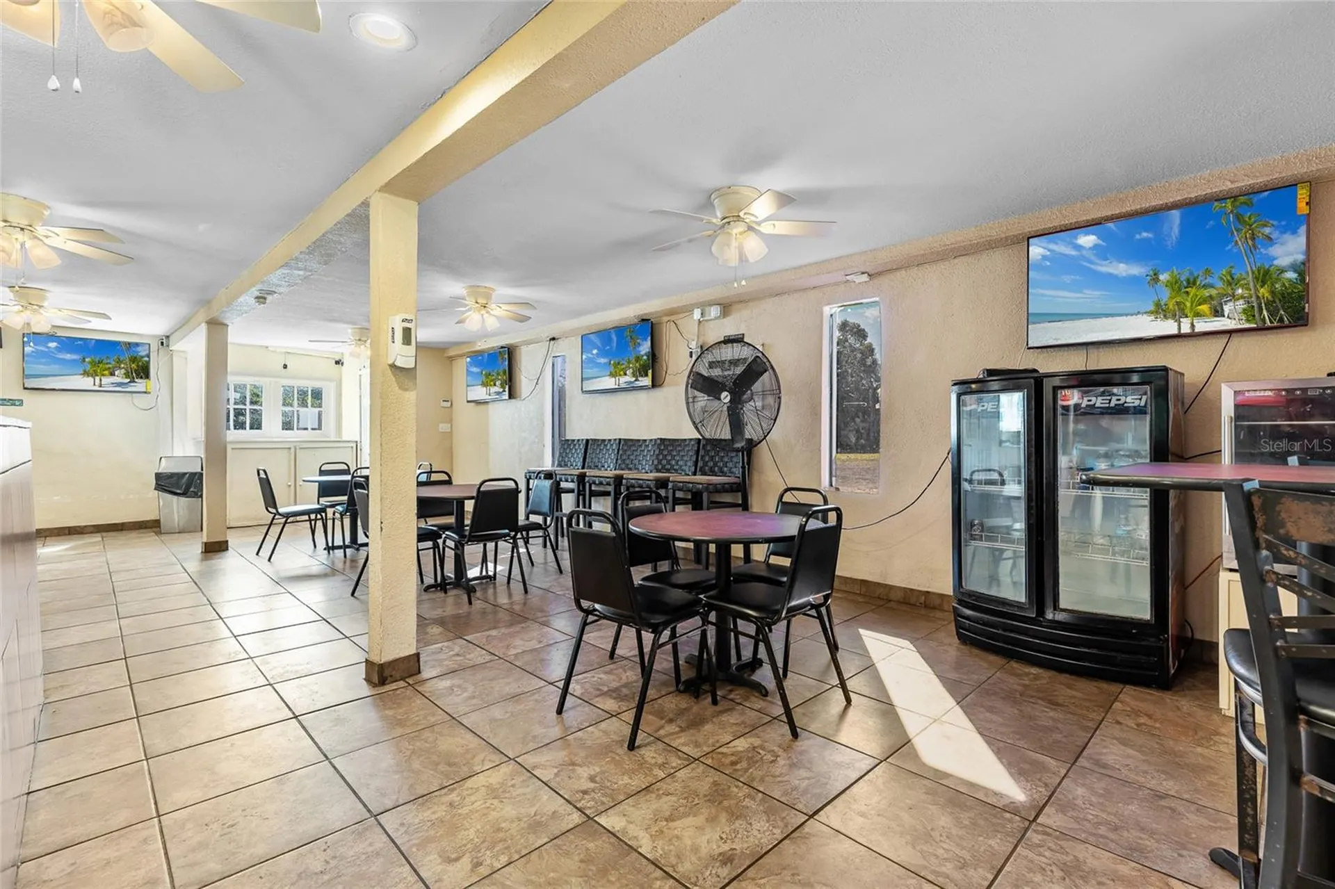 905 S Adelle Avenue Deland FL 32720