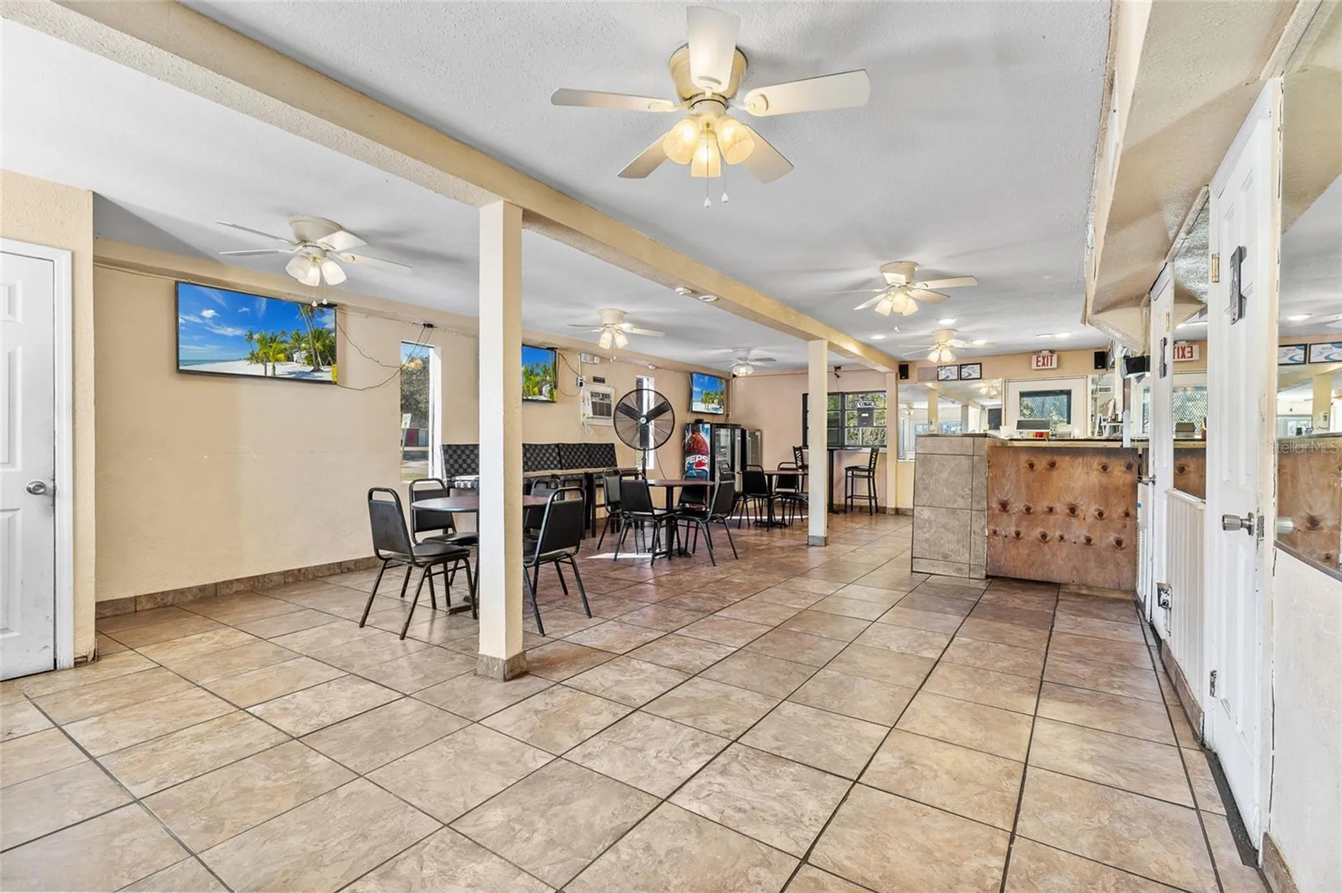 905 S Adelle Avenue Deland FL 32720