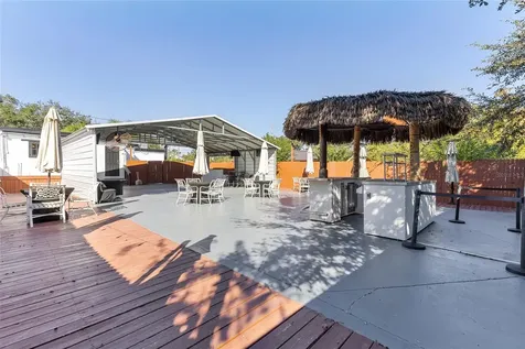 905 S Adelle Avenue Deland FL 32720