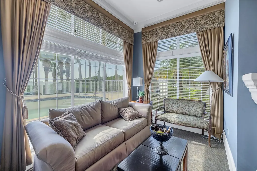 4206 Bay Club Circle Tampa FL 33607