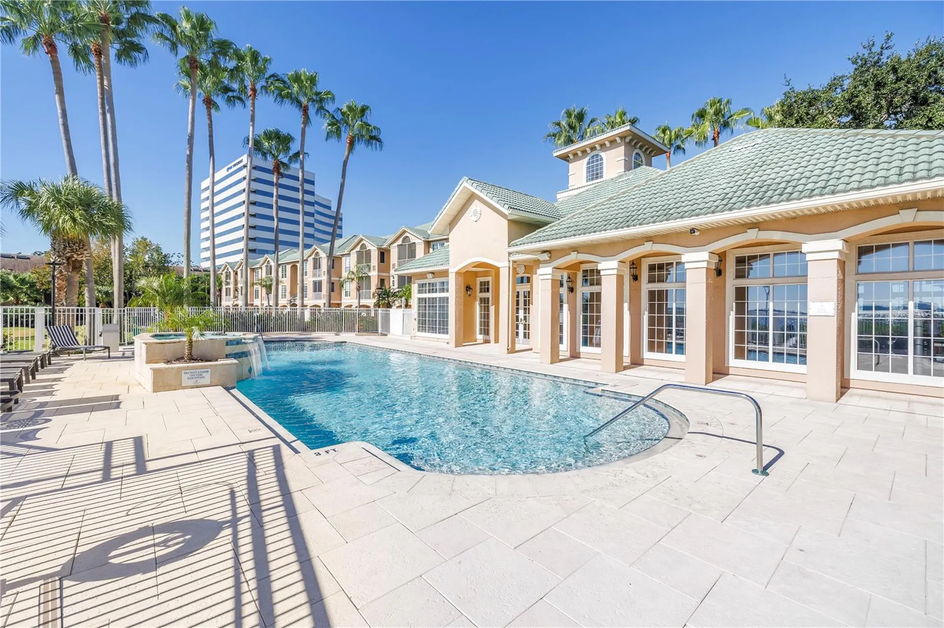 4206 Bay Club Circle Tampa FL 33607