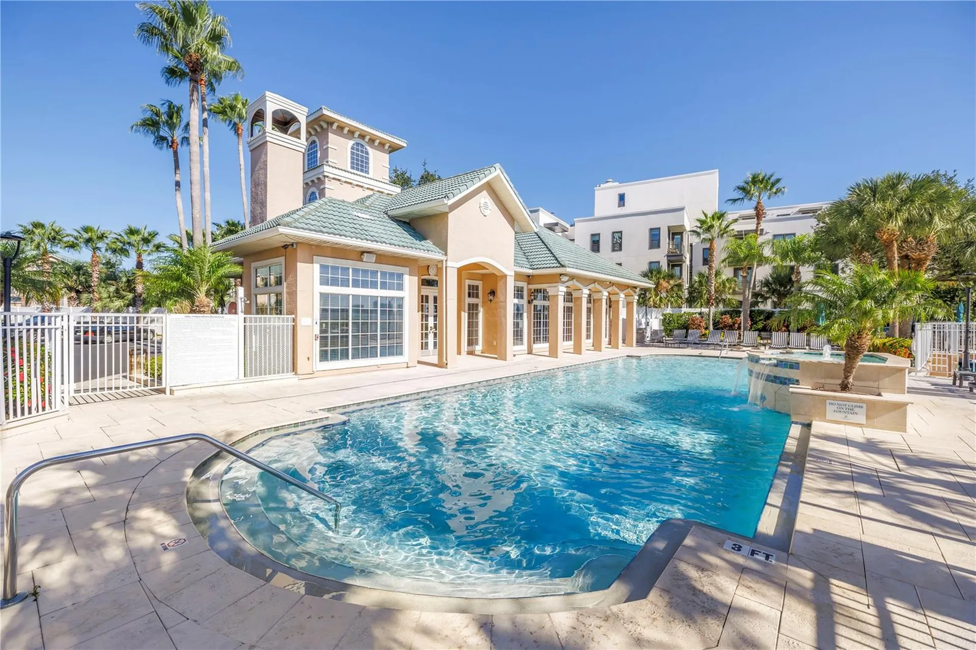 4206 Bay Club Circle Tampa FL 33607