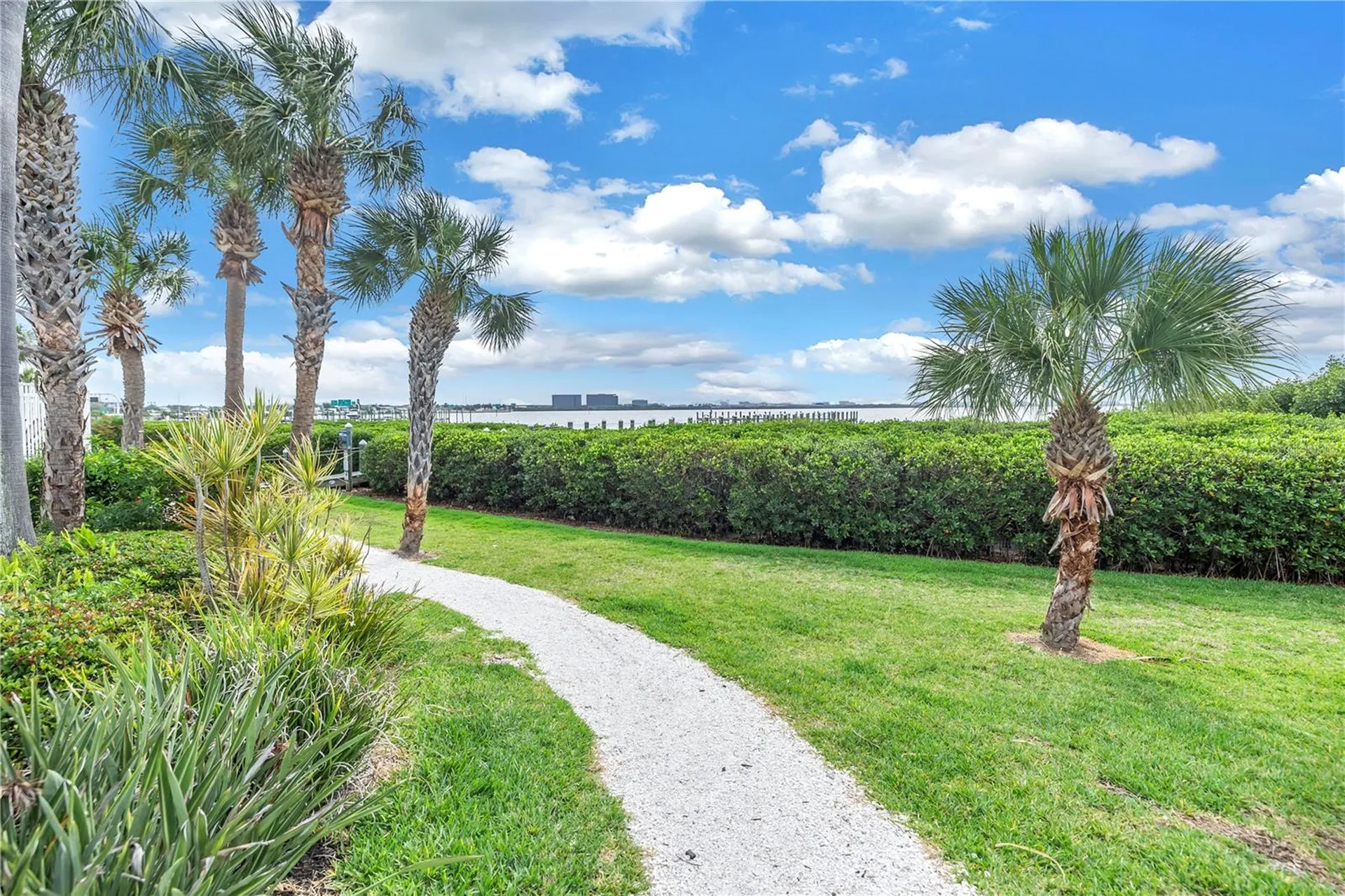 4206 Bay Club Circle Tampa FL 33607