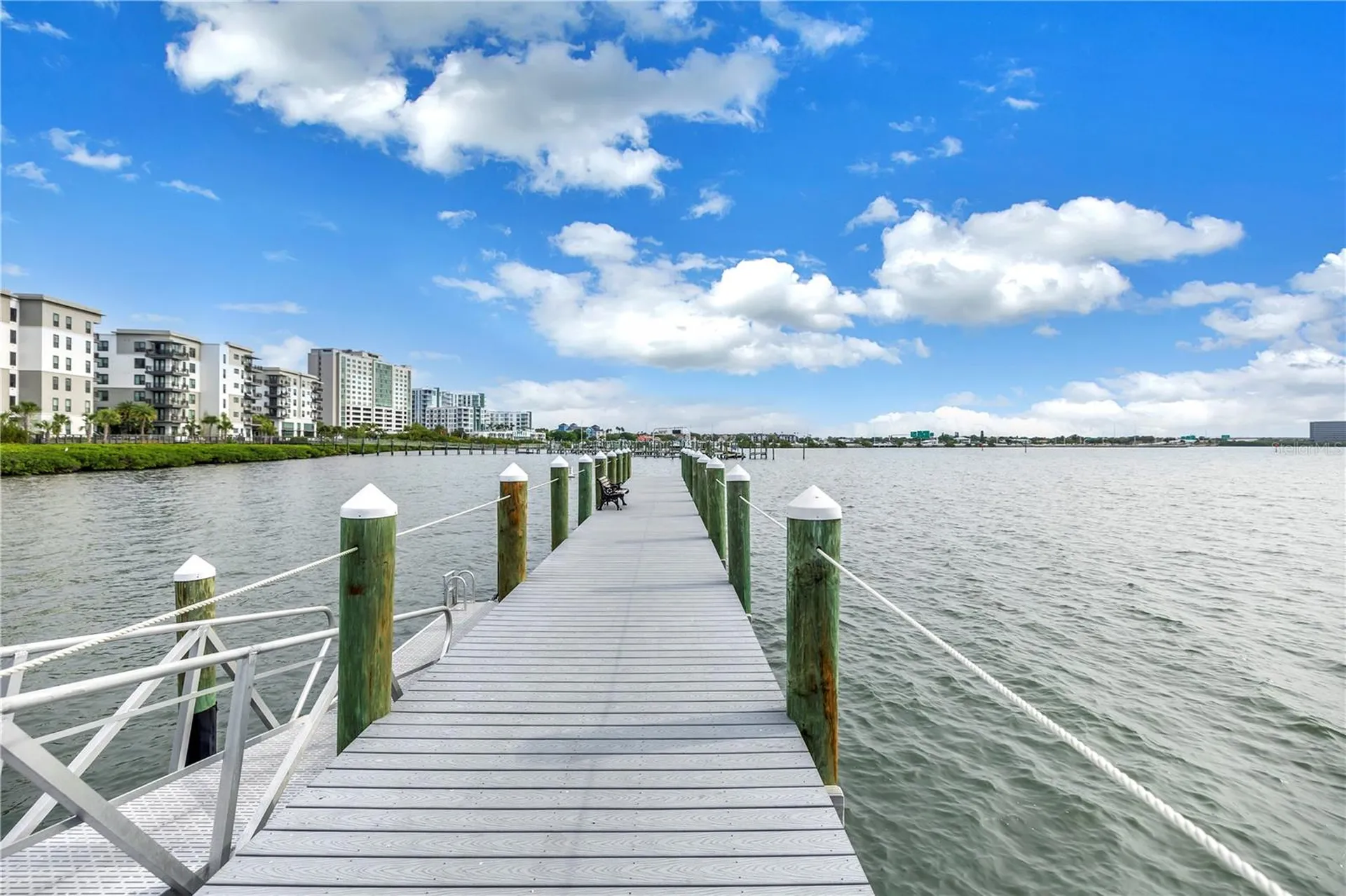 4206 Bay Club Circle Tampa FL 33607
