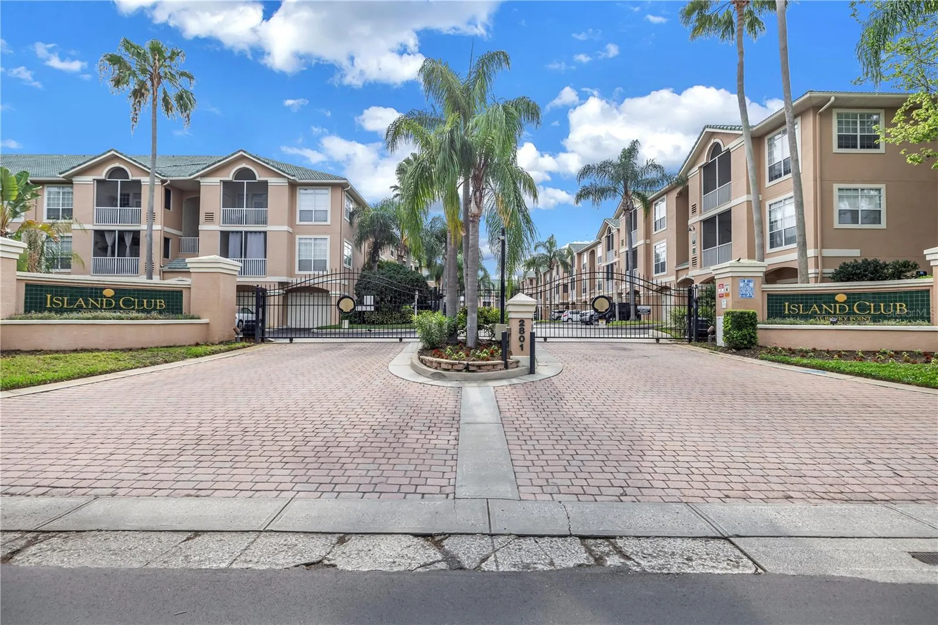 4206 Bay Club Circle Tampa FL 33607