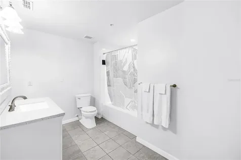 4206 Bay Club Circle Tampa FL 33607