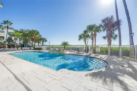 4206 Bay Club Circle Tampa FL 33607